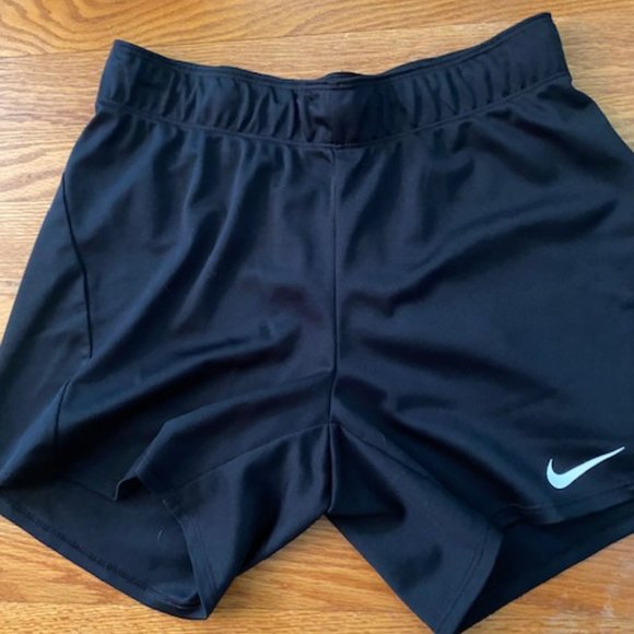 Nike Dri Fit shorts black - size XS - Picture 5 of 6